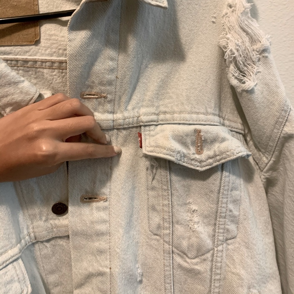 Levi’s Ripped Denim Jacket - Picture 2 of 4